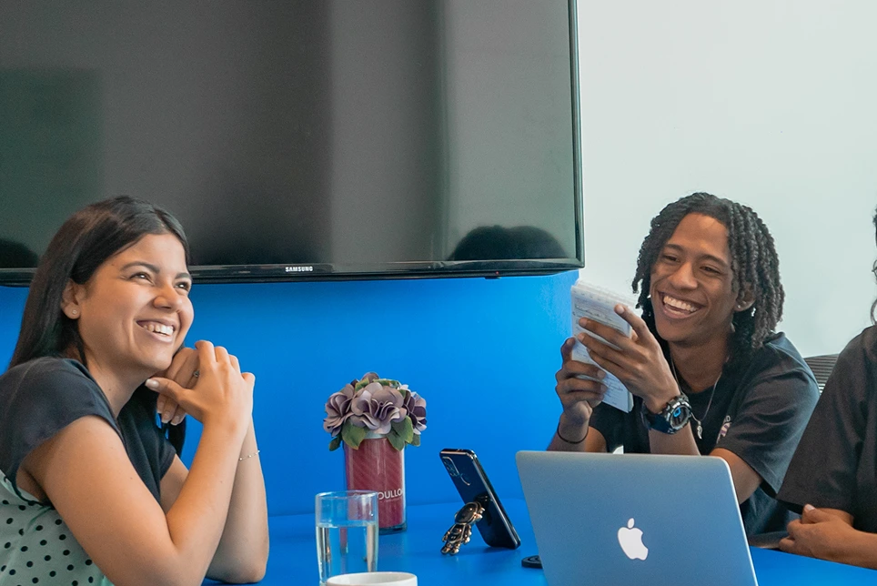 Doers de GUIDOULLOA: talento local liderando proyectos digitales en Cartagena